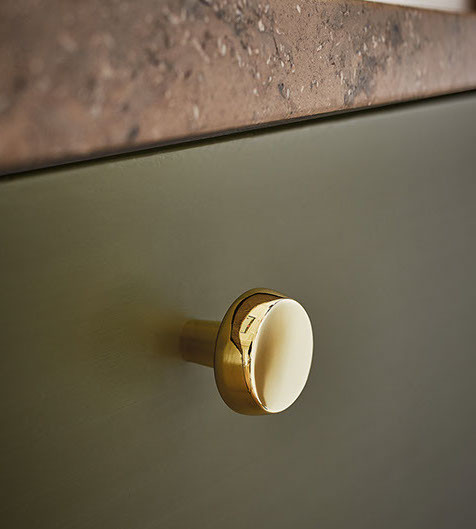 augumn-gold-9787.jpg Autumn 28 mm Polished brass - Image 1