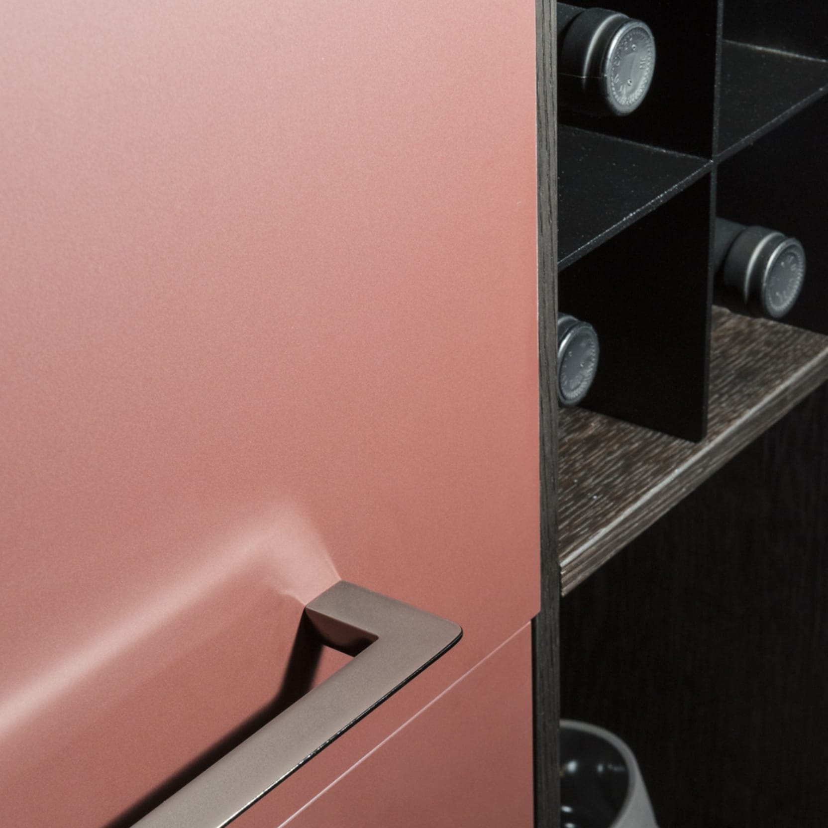 laša krāsas Fenix plātne